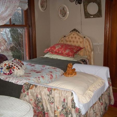 Enchanted Nights Bed & Bath Kittery Rom bilde
