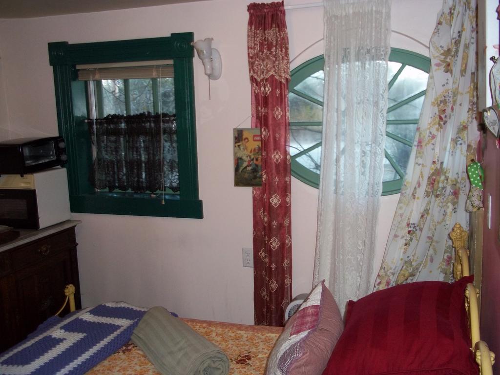 Enchanted Nights Bed & Bath Kittery Rom bilde