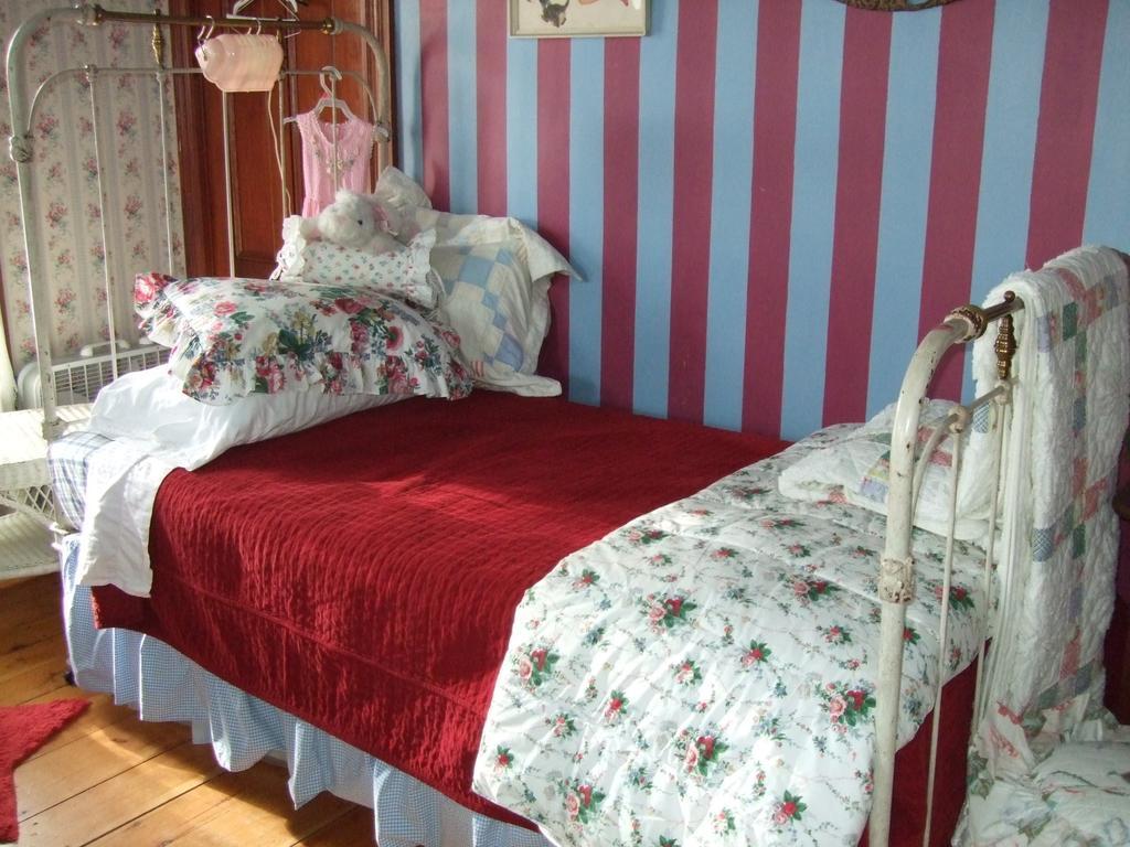 Enchanted Nights Bed & Bath Kittery Rom bilde